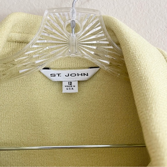 St. John Light Green Knit Pant Suit Set - Picture 6 of 11